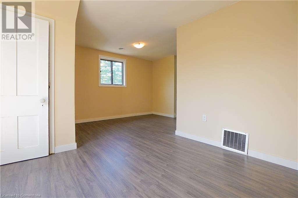 839 Mosley Street Property Photo 37