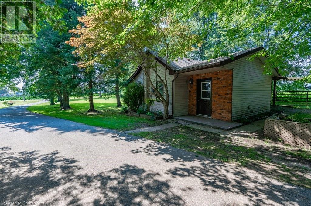 682 Westover Road Property Photo 23