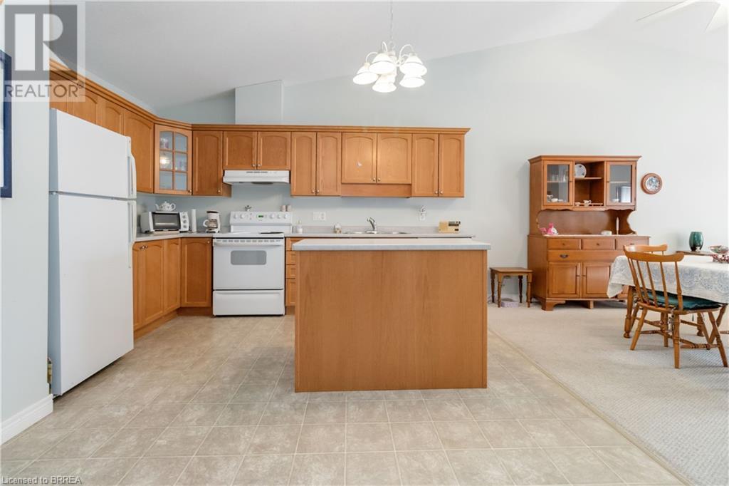 385 Park Road N Unit# 13 Property Photo 17