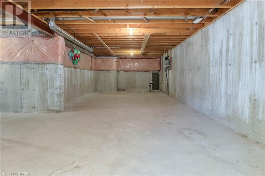 385 Park Road N Unit# 13 Property Photo 28