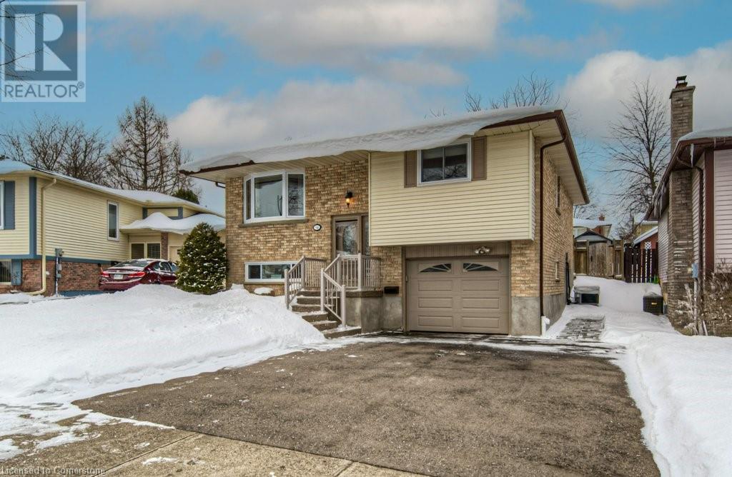94 Nipigon Street Property Photo