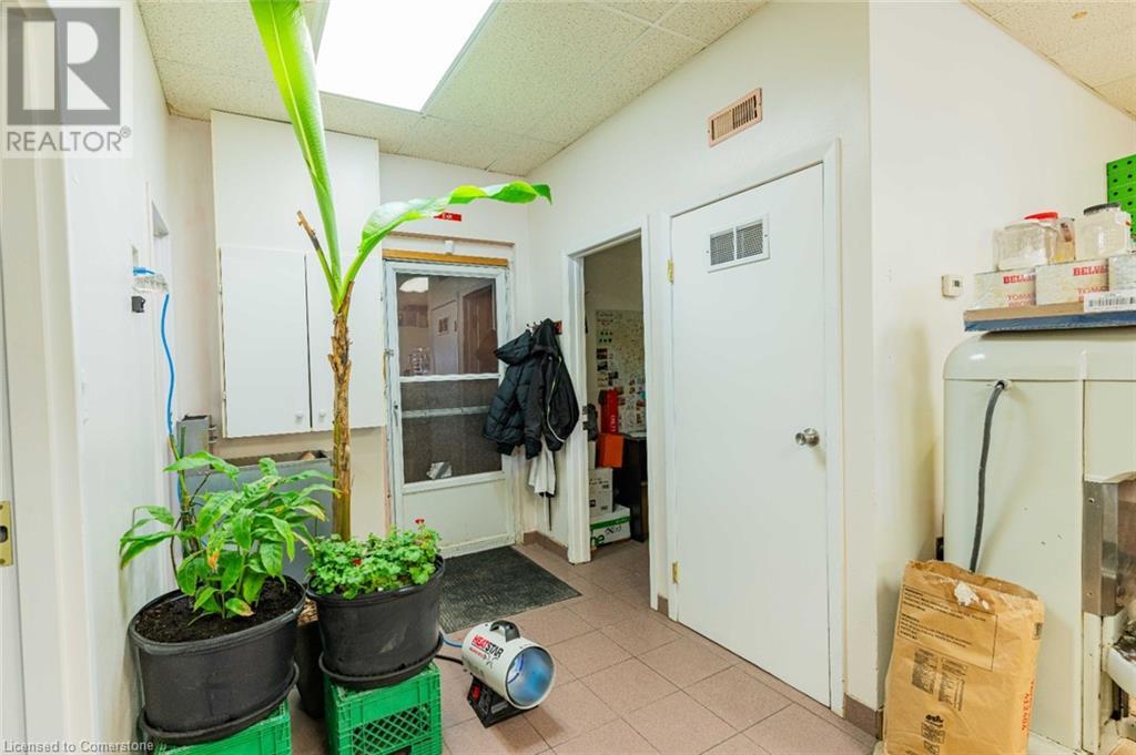 112 Oriole Parkway W Property Photo 27