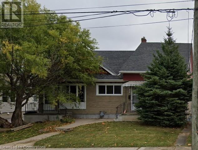 68 Queen Street S Property Photo 1