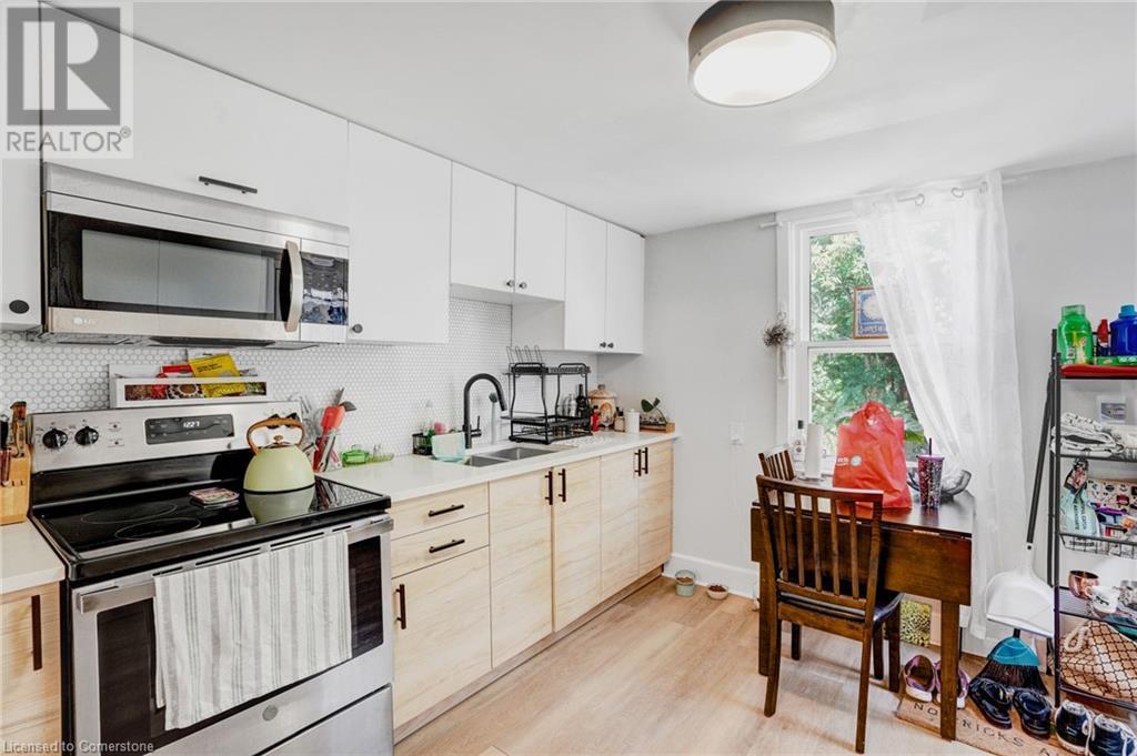 174-176 Darling Street Property Photo 3