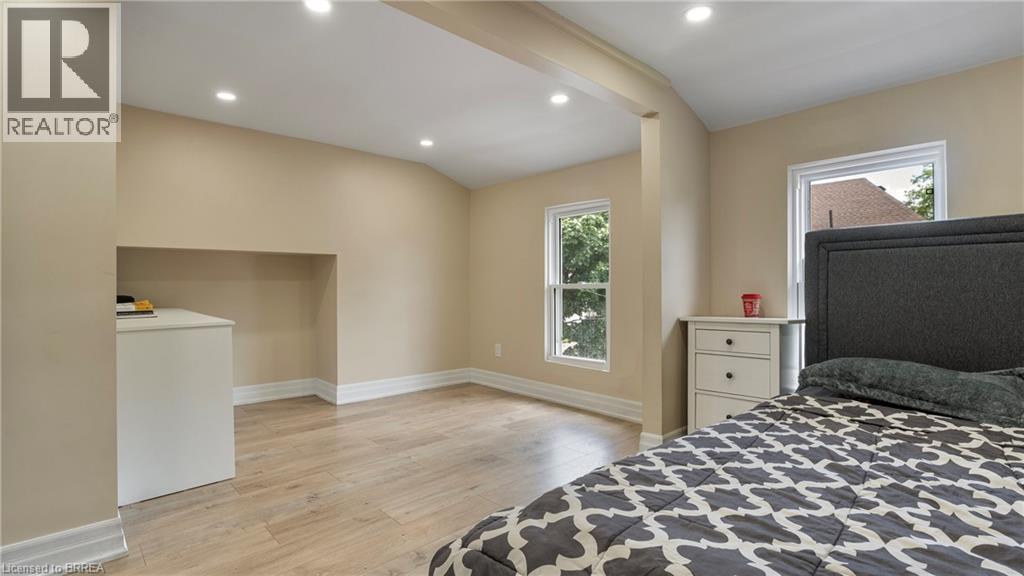 33 Highland Avenue Property Photo 13