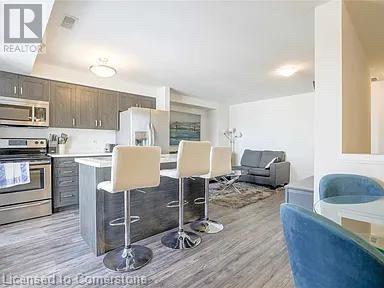 1989 Ottawa Street S Unit# 65b Property Photo 3