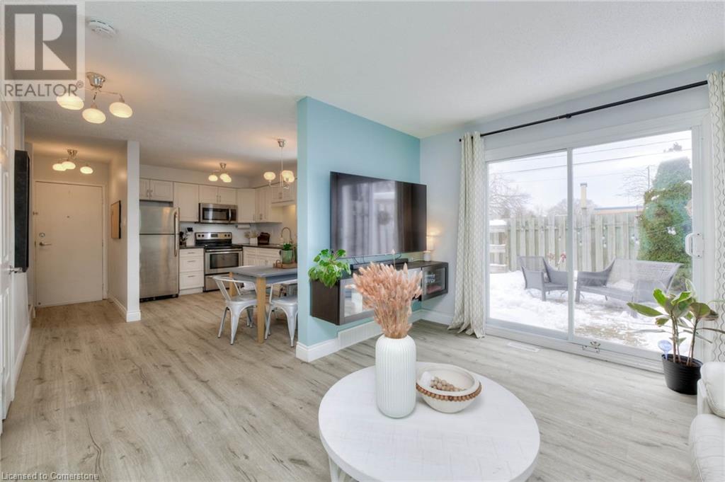675 Westmount Road E Unit# 17 Property Photo 1