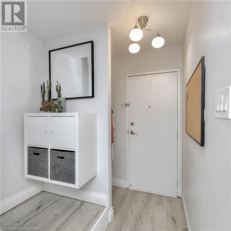 675 Westmount Road E Unit# 17 Property Photo 3