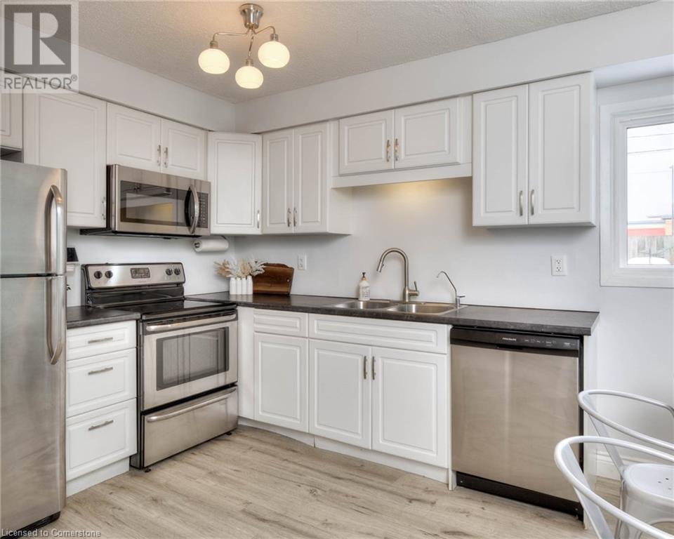 675 Westmount Road E Unit# 17 Property Photo 7