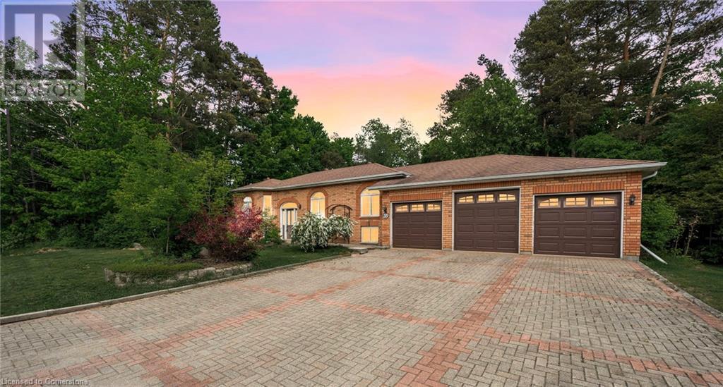35 Pine Park Boulevard Property Photo 1