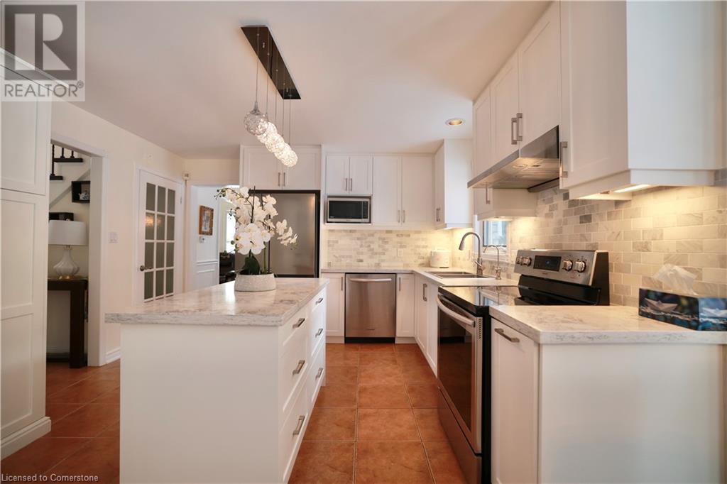 525 Leighland Drive Property Photo 15