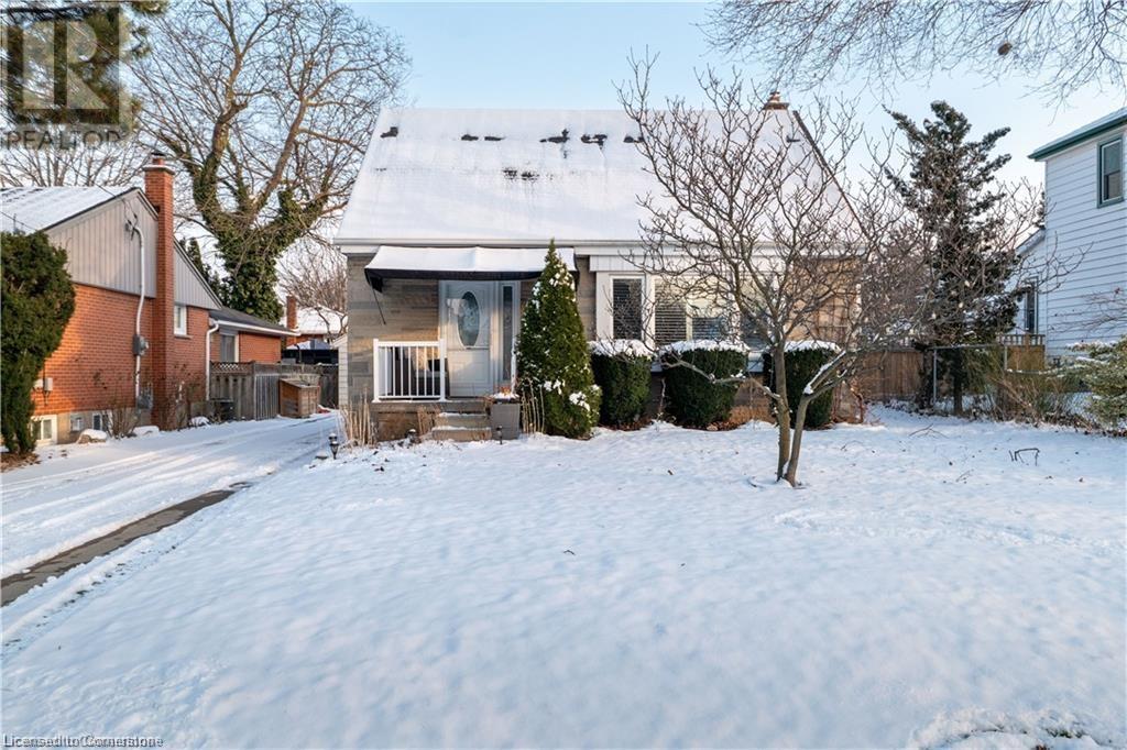 56 Second Street N Property Photo