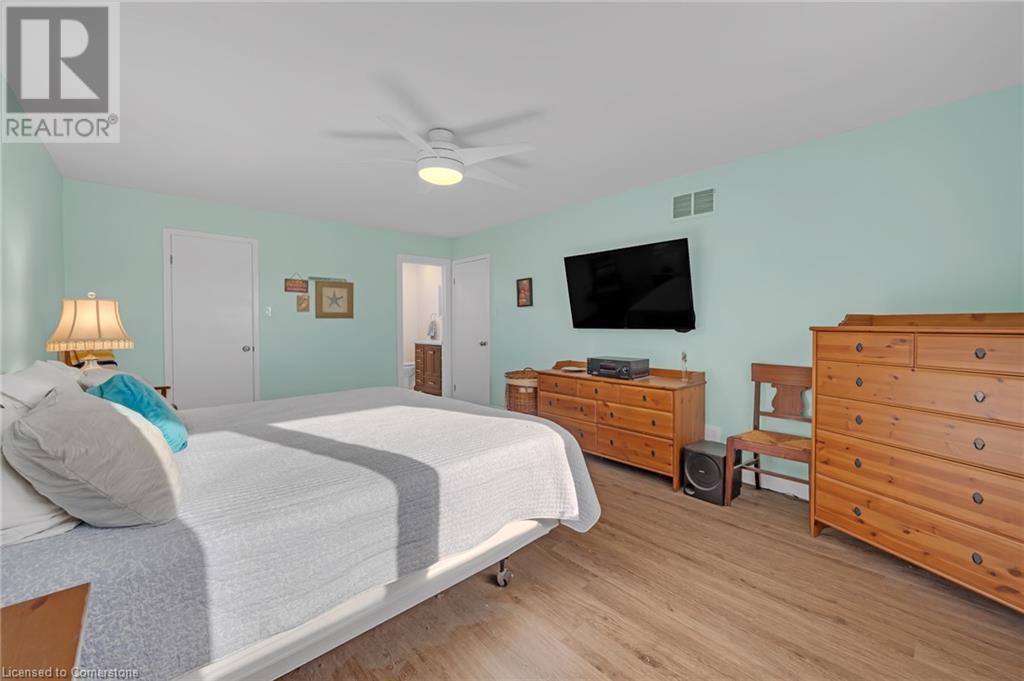 2503 Waterford Street Property Photo 16