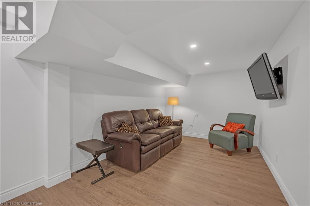 2503 Waterford Street Property Photo 28