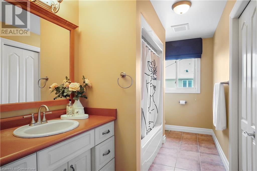 827 Birchmount Drive Property Photo 35
