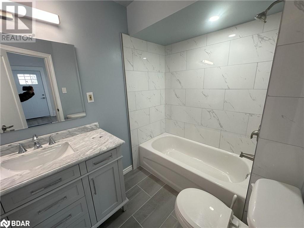 47 E Grove Street E Property Photo 5