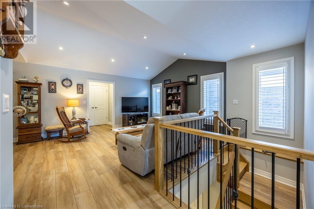 10 Gibbons Street Property Photo 7