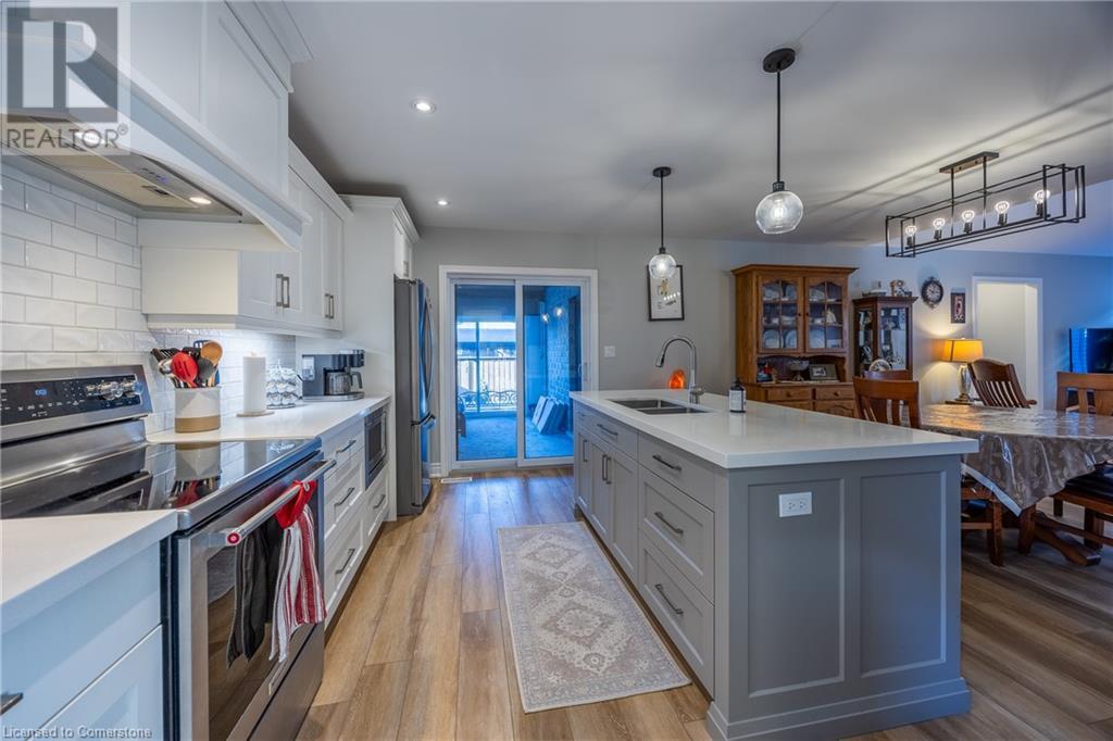 10 Gibbons Street Property Photo 13