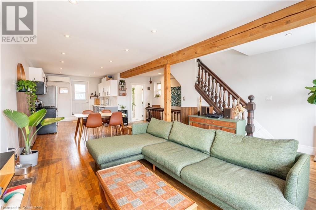 71 Clyde Street Property Photo