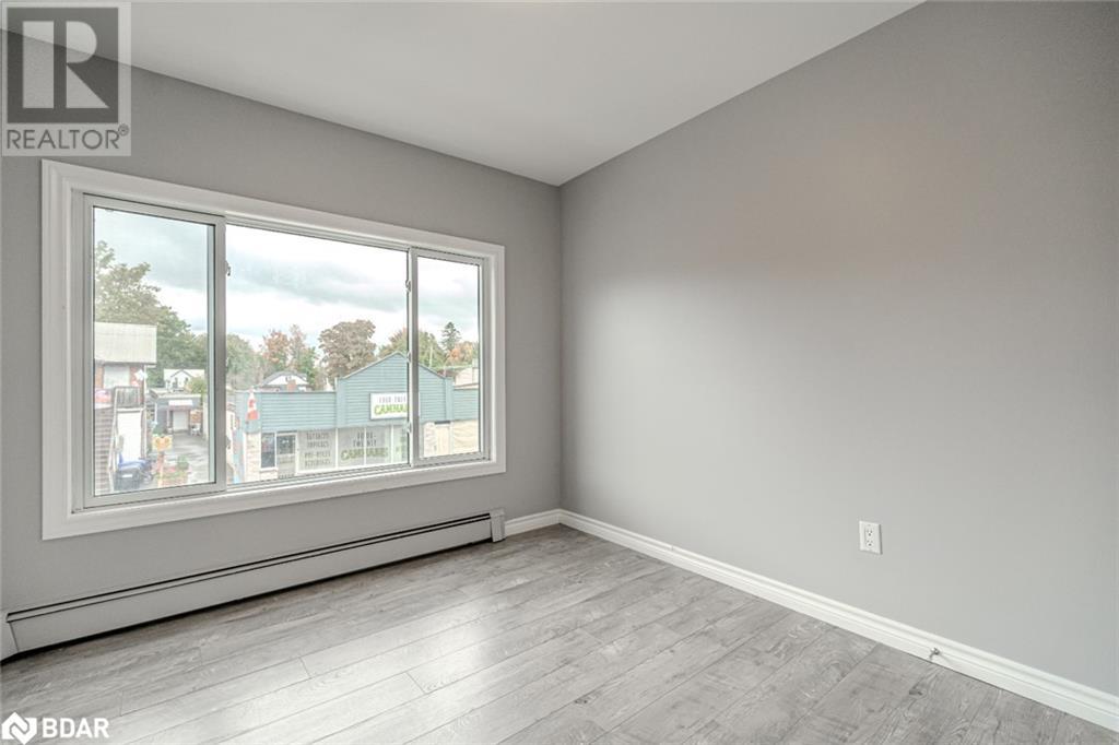30 Queen Street W Property Photo 10