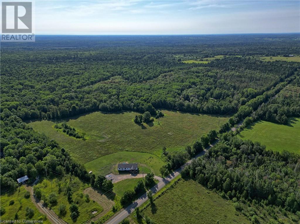 1058 Northline Road Property Photo 9