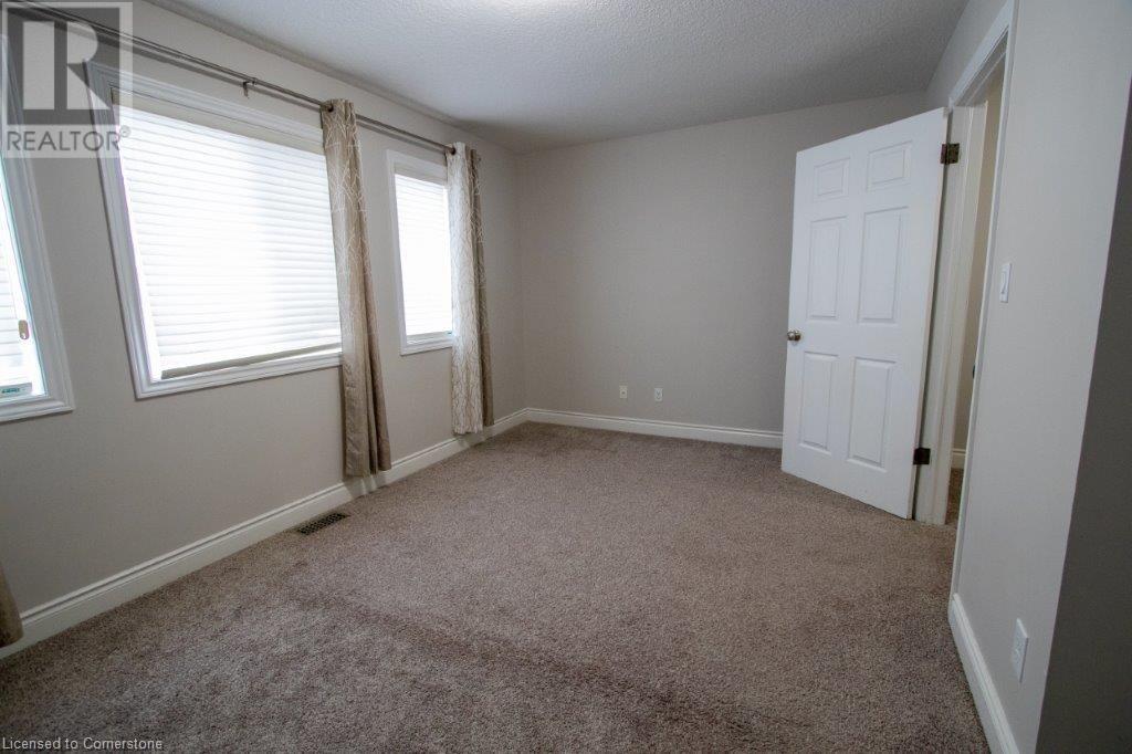 38 Howe Drive Unit# 3a Property Photo 9