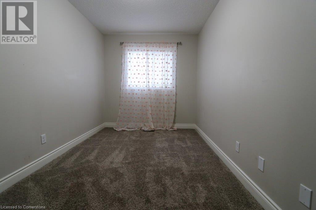 38 Howe Drive Unit# 3a Property Photo 11