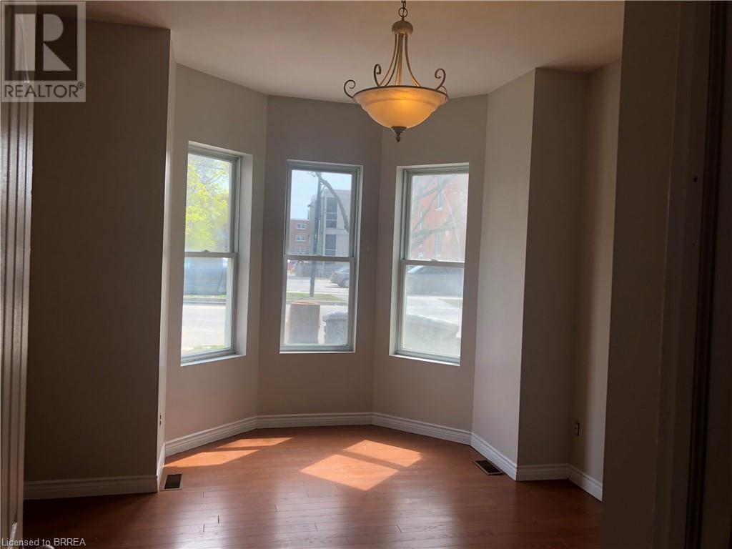 120 George Street Property Photo 15
