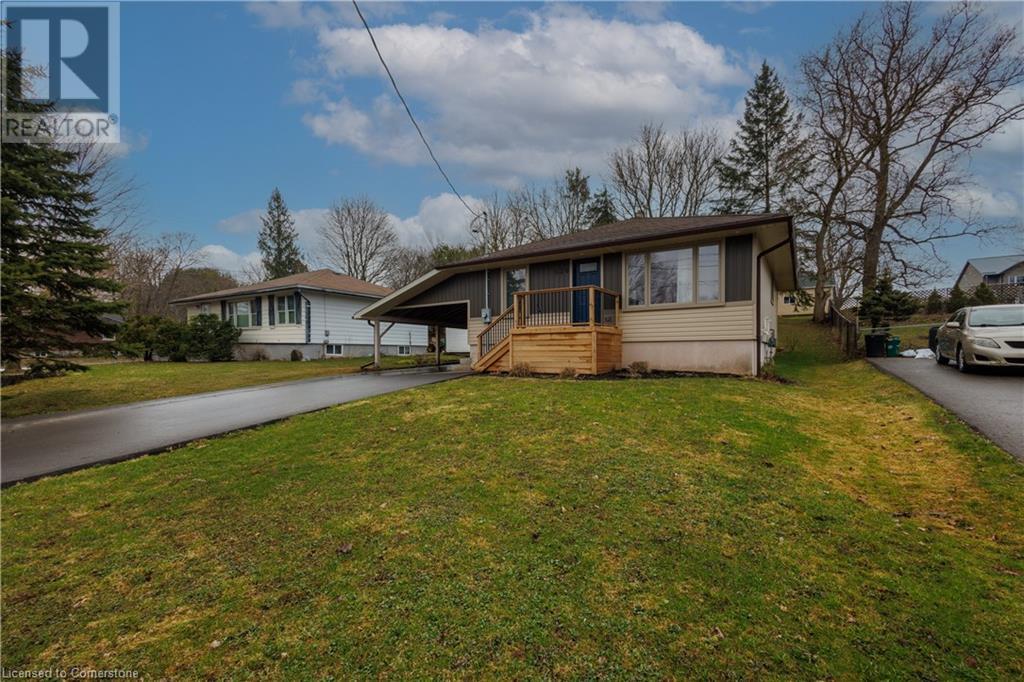 630 Waterloo Street N Property Photo 5