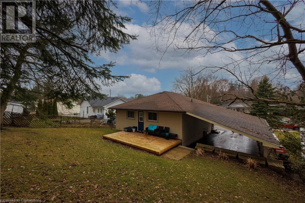 630 Waterloo Street N Property Photo 38