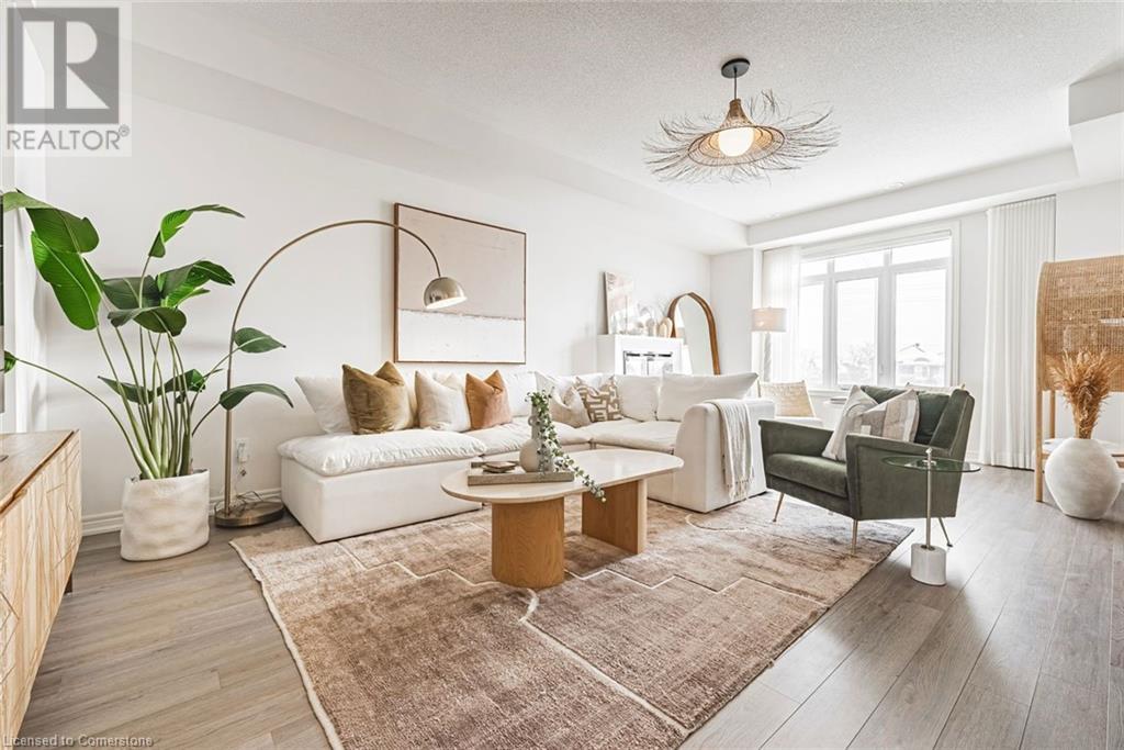 525 Dundas Street E Property Photo