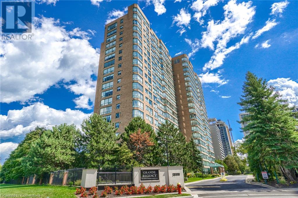 1276 Maple Crossing Boulevard Unit# 210 Property Photo