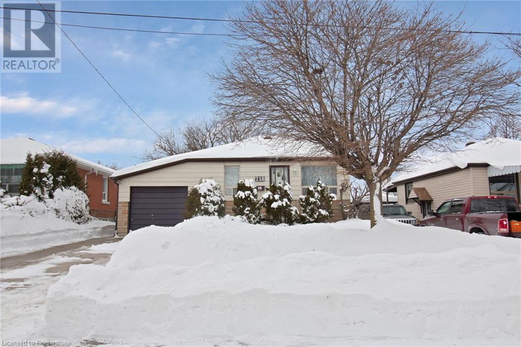 218 East 44th Street Property Photo