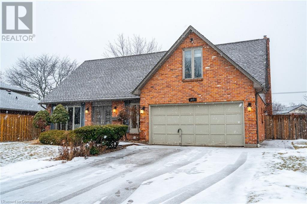 422 Mackay Court Property Photo