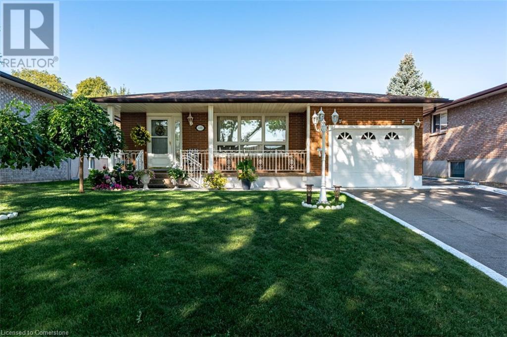 5061 University Avenue Property Photo