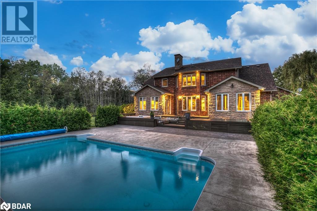 1775 9th Line Property Photo 4