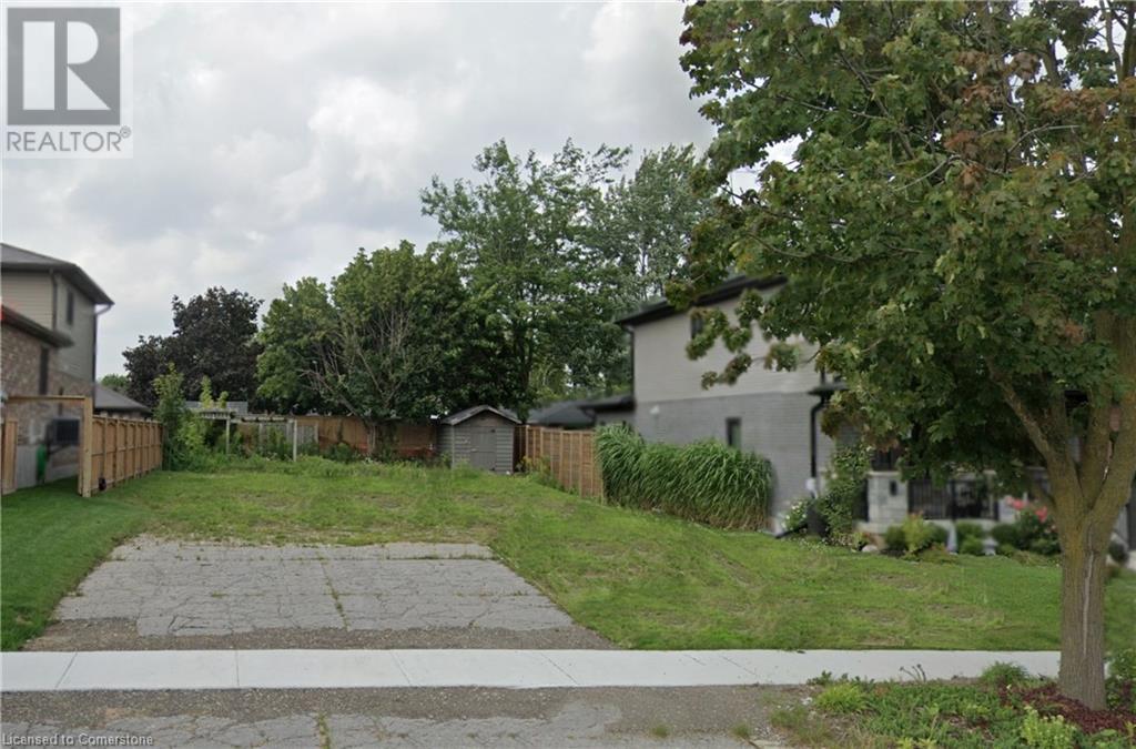 56 Sprucedale Crescent Property Photo