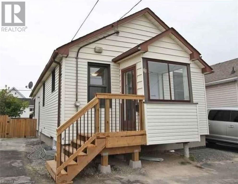 39 Gutcher Avenue Property Photo 1