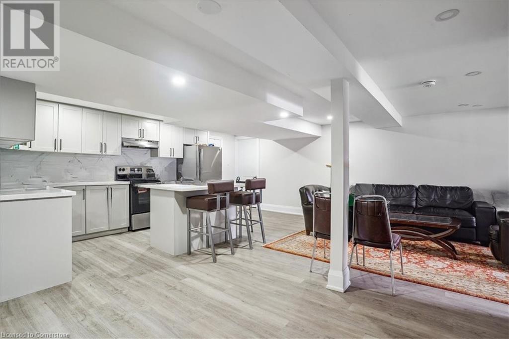 251 King Street E Property Photo 14