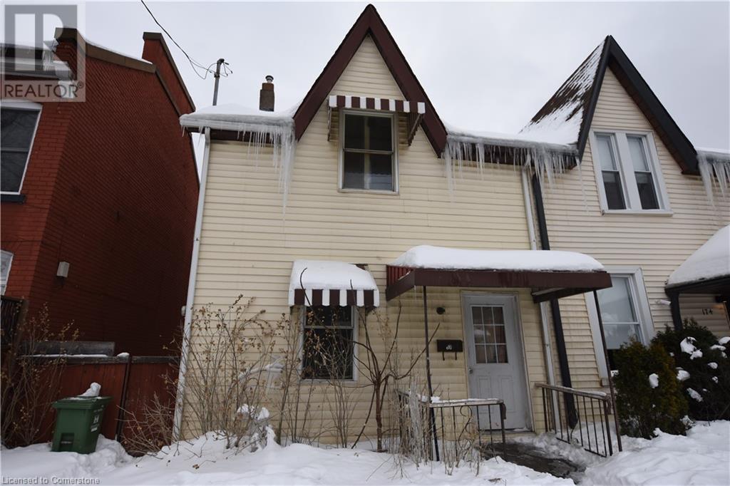 176 Emerald Street N Property Photo