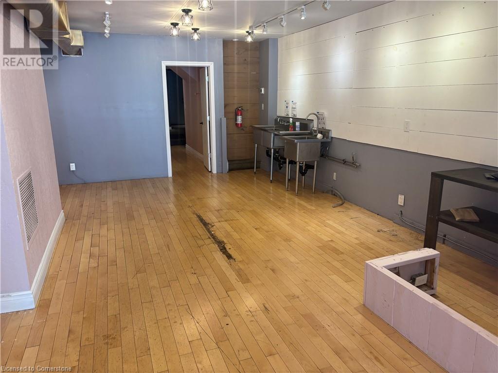 468 Brant Street Property Photo 6