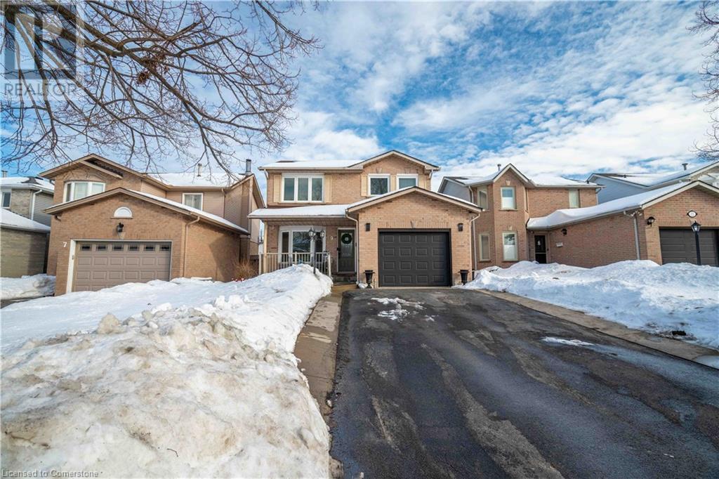 9 Beachgrove Crescent Property Photo
