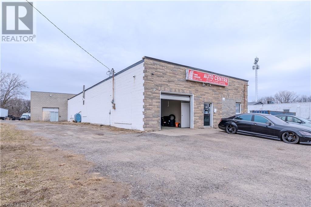 663 Colborne Street W Property Photo 1