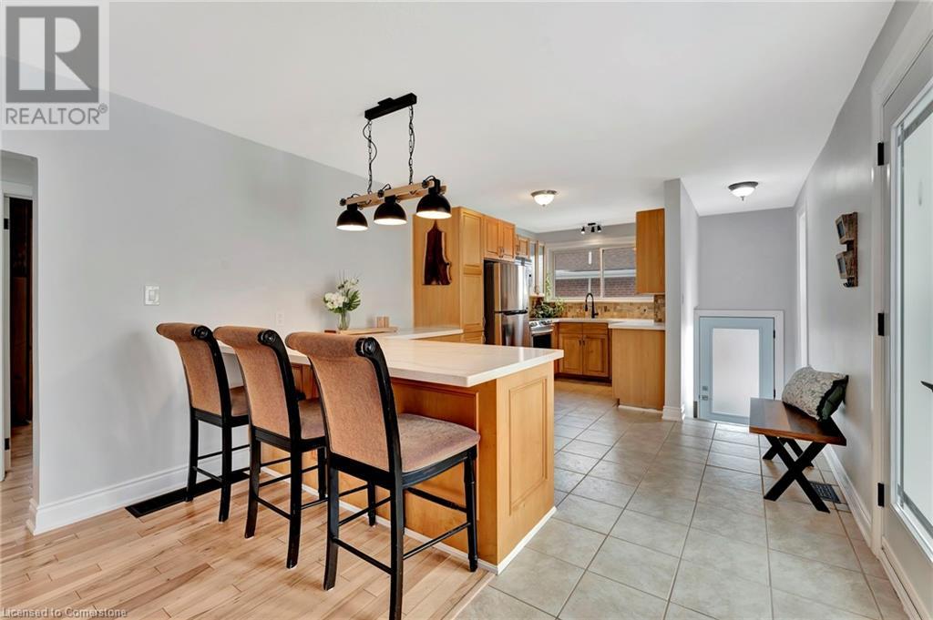 635 Inverness Avenue Property Photo