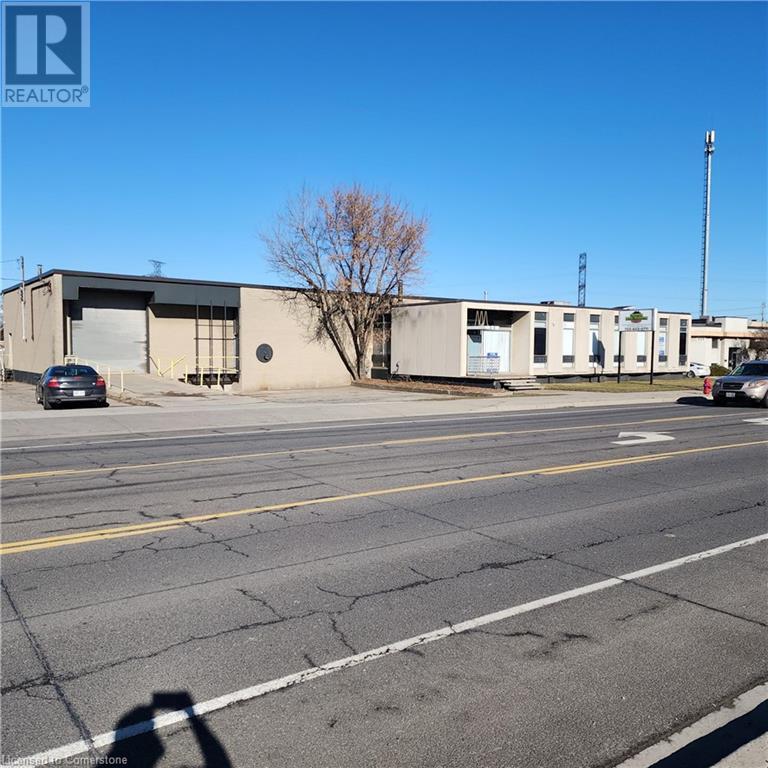 821 Woodward Avenue Property Photo