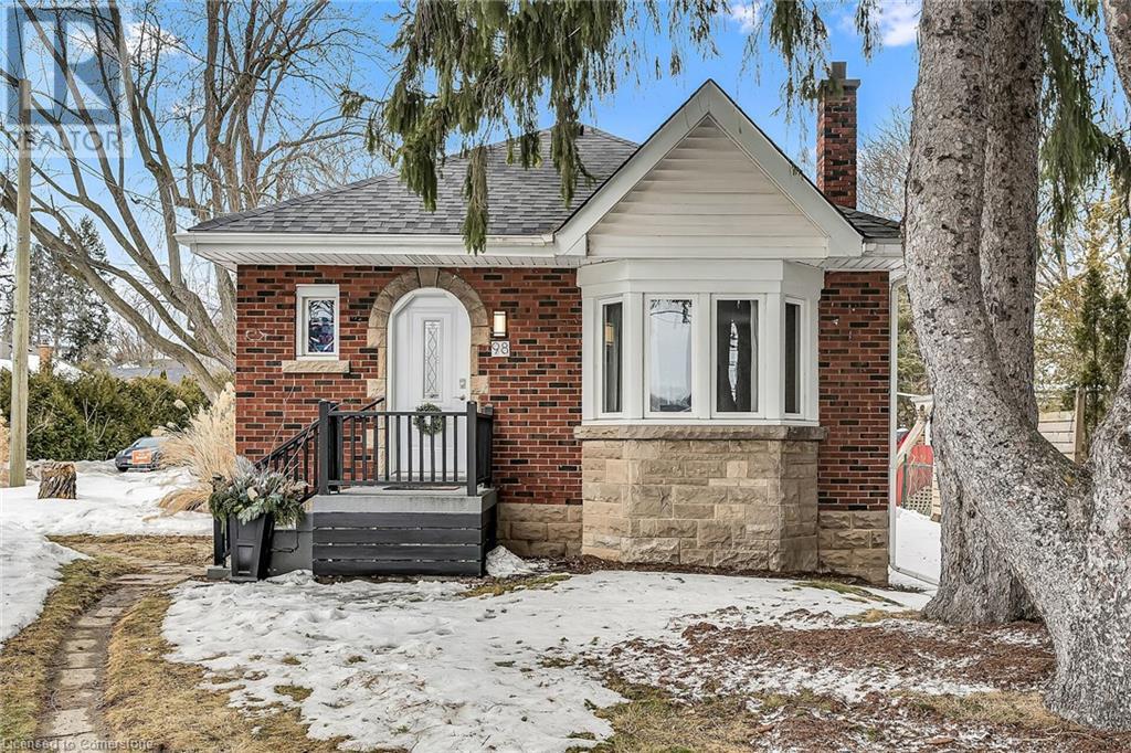 98 Osler Drive Property Photo