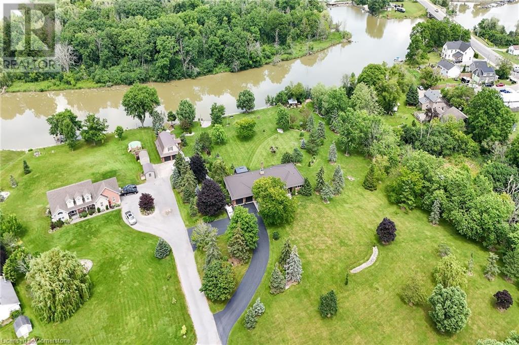 32 Haldimand Trail Property Photo