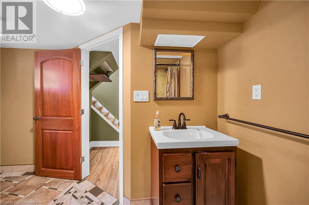 360 Guelph Line Property Photo 40