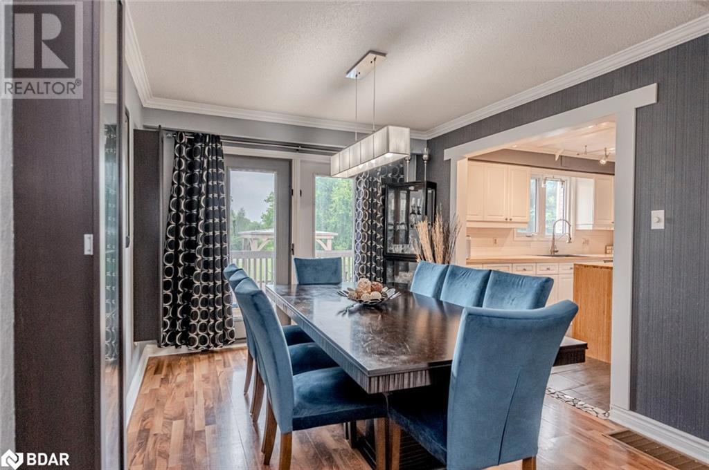 1923 10th Line Property Photo 7
