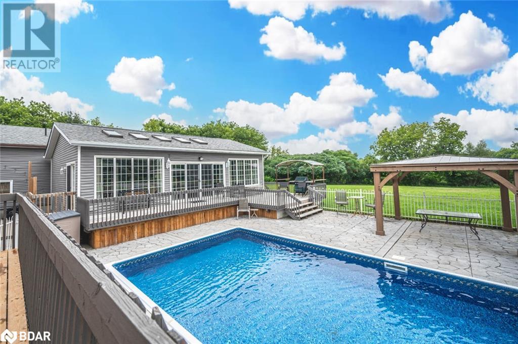 1923 10th Line Property Photo 25